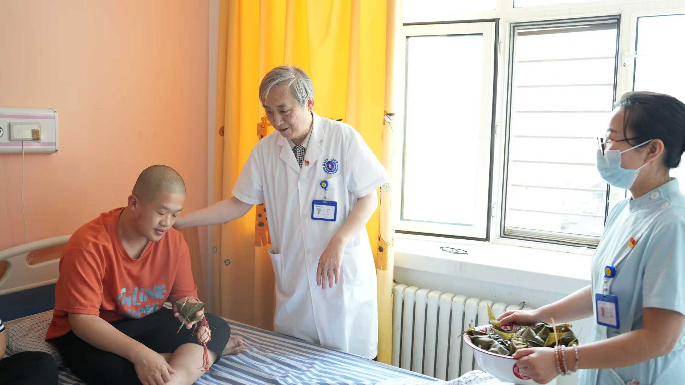 孩子语言发育迟缓有什么症状？哈尔滨中童儿童医院提醒这3种信号家长别大意